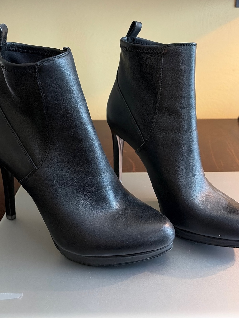 Nine West Women's Black Leather High-Heel Ankle Boot